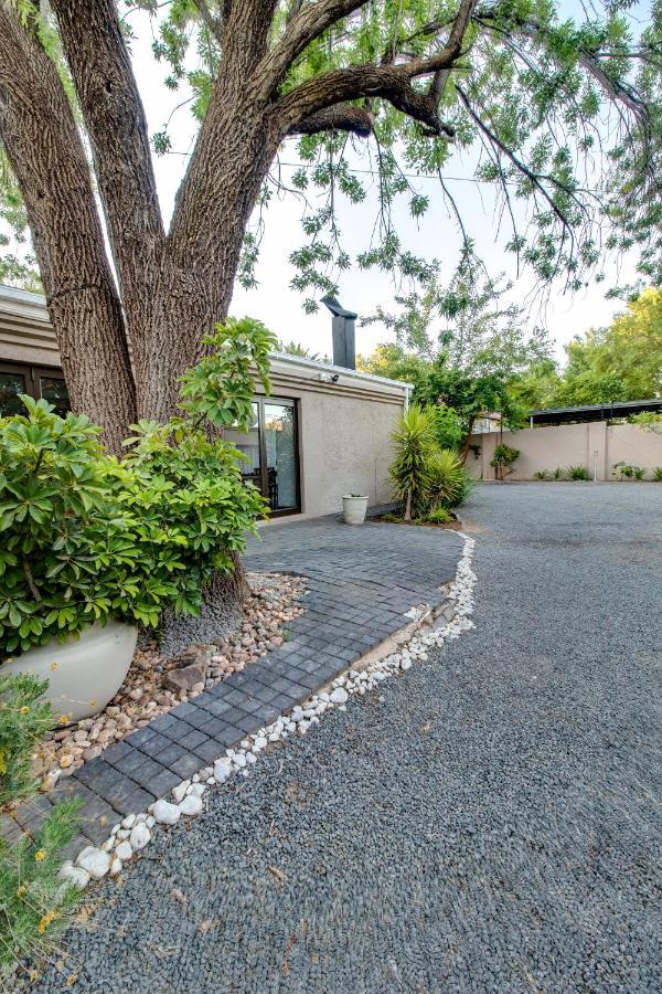 The Nightingale Guesthouse Bloemfontein Extérieur photo