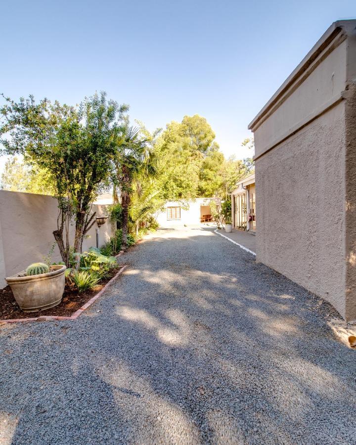 The Nightingale Guesthouse Bloemfontein Extérieur photo