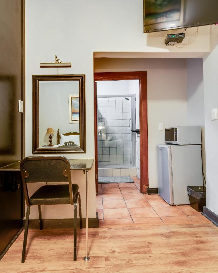 The Nightingale Guesthouse Bloemfontein Extérieur photo