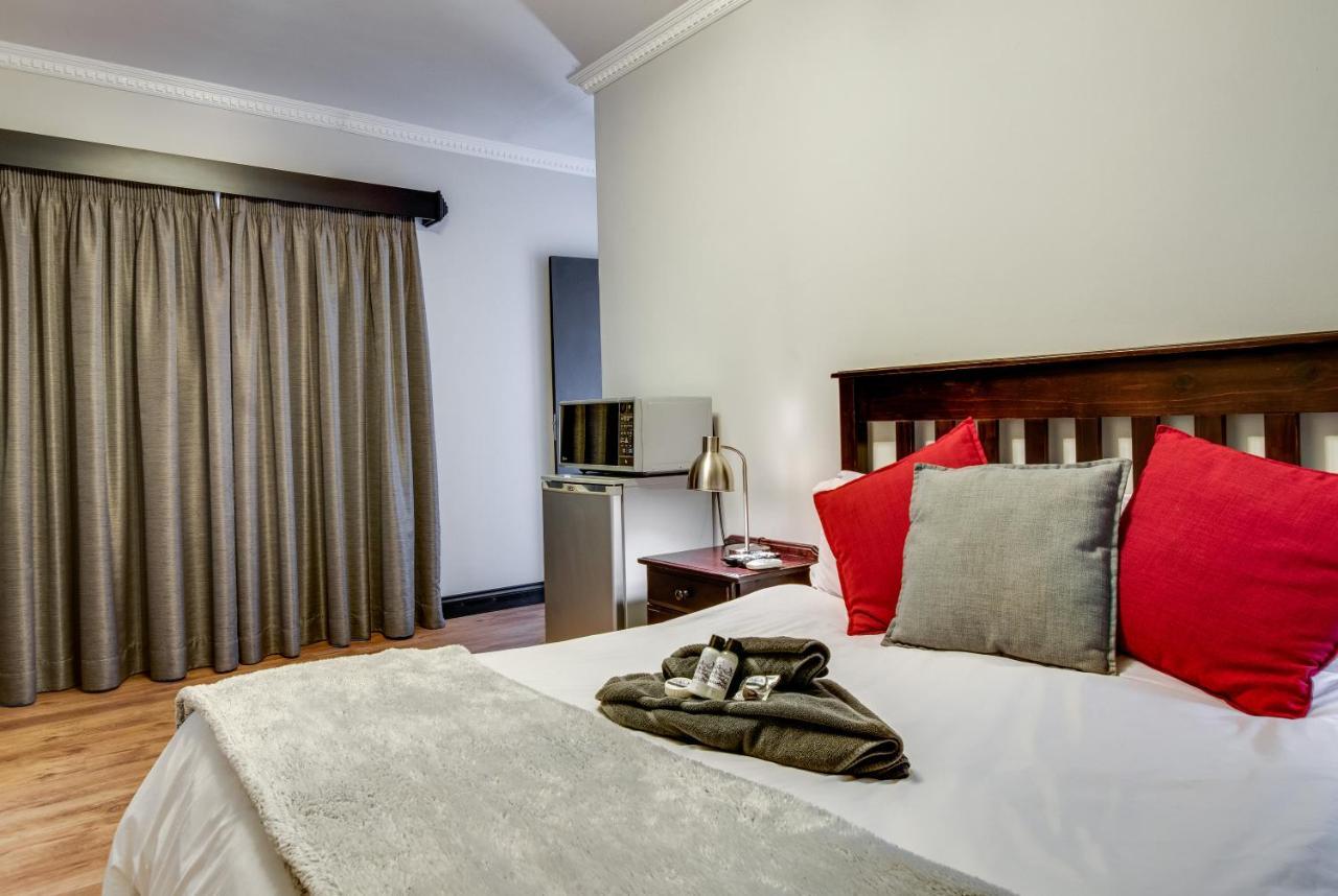 The Nightingale Guesthouse Bloemfontein Extérieur photo