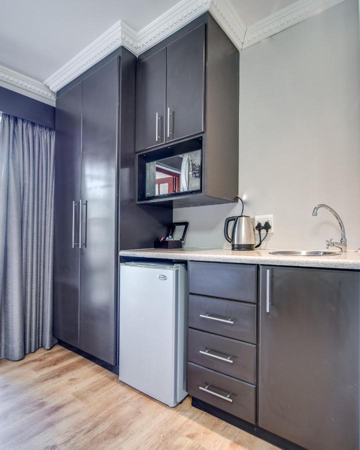 The Nightingale Guesthouse Bloemfontein Extérieur photo