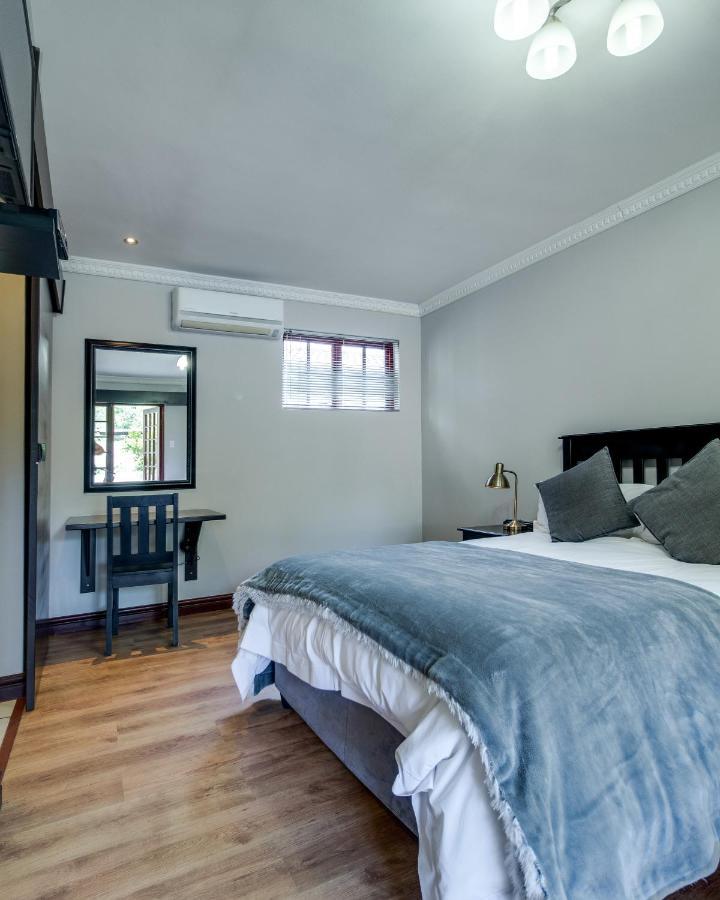 The Nightingale Guesthouse Bloemfontein Extérieur photo