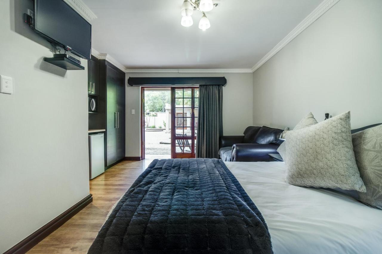 The Nightingale Guesthouse Bloemfontein Extérieur photo