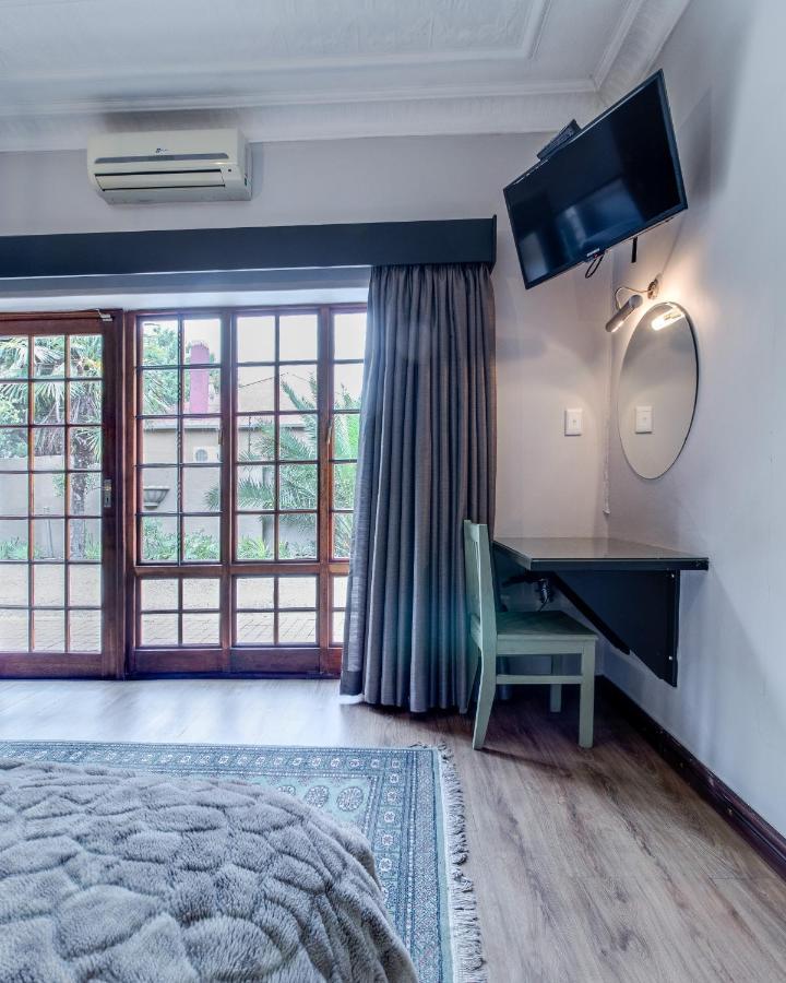 The Nightingale Guesthouse Bloemfontein Extérieur photo